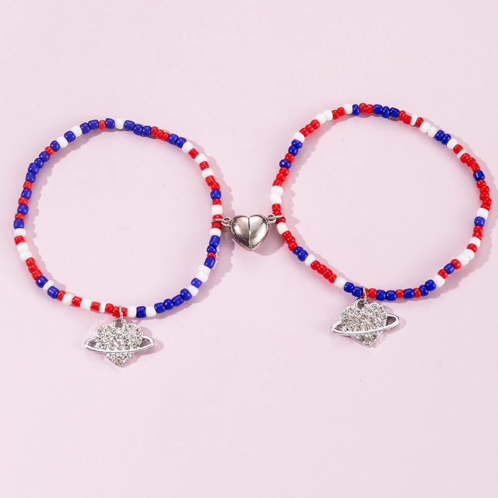 Couple's Best Friend Magnetic Attraction Retractable Pair Of Female Bracelets