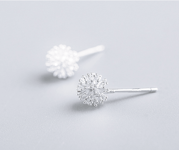 S925 Tremella Stud Female Round Ball Flower Core Stud Dandelion Stud Female