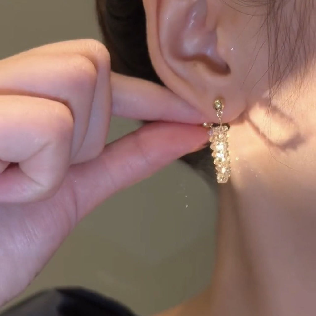S925 Silver Needle Wearing Simple Hand Earrings