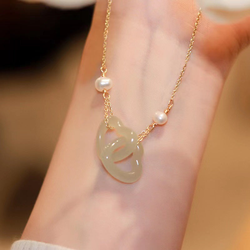Antique Temperament High-end Pearl Clavicle Chain
