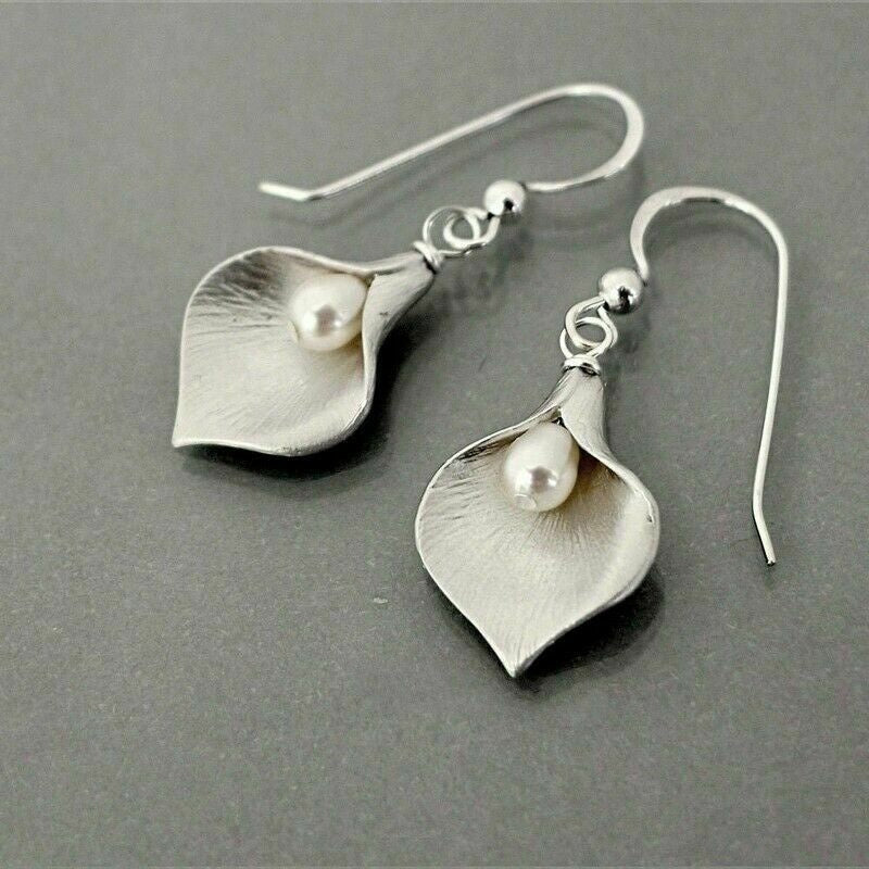 Ancient Silver Leaf Flower Earrings