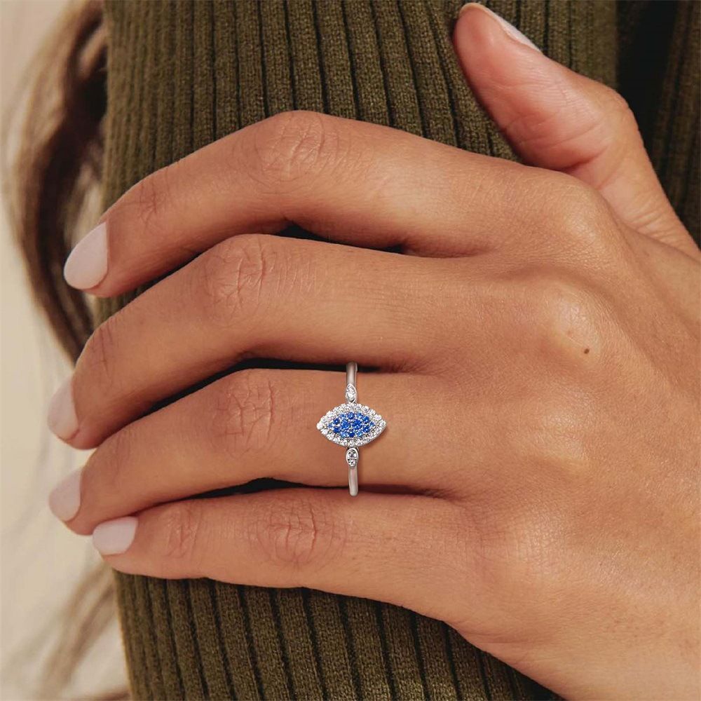 Women's French Light Luxury Ring